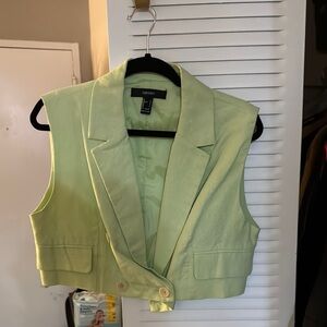 Forever 21 Green Crop Top with Notched Lapel and Relaxed Fit
